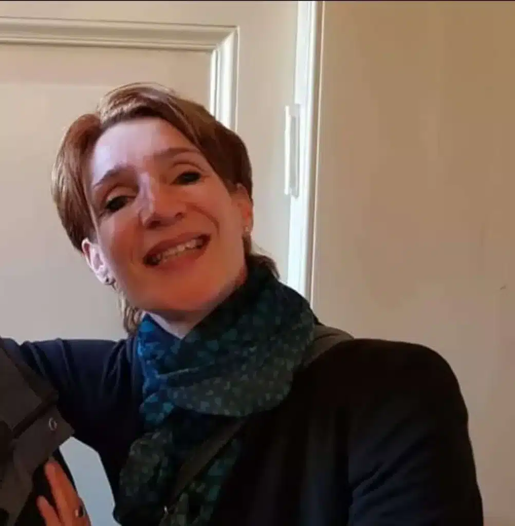 Profile Picture | Naomi Koopmans | Tour guide Historian | Jewish Amsterdam Tour 2025